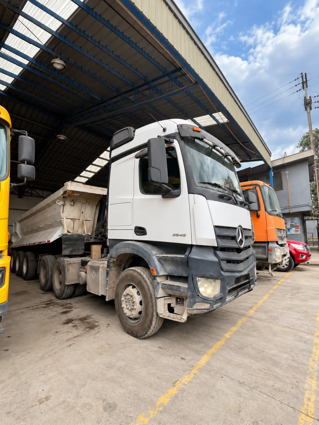 Camión tolva Mercedes-Benz New Actros 2645 6x4 2019